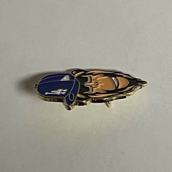 LA Dodgers Monkey New Era Hat Pin Brooch Pins Streetwear Hats Bag Baseball - Picture 4 of 8